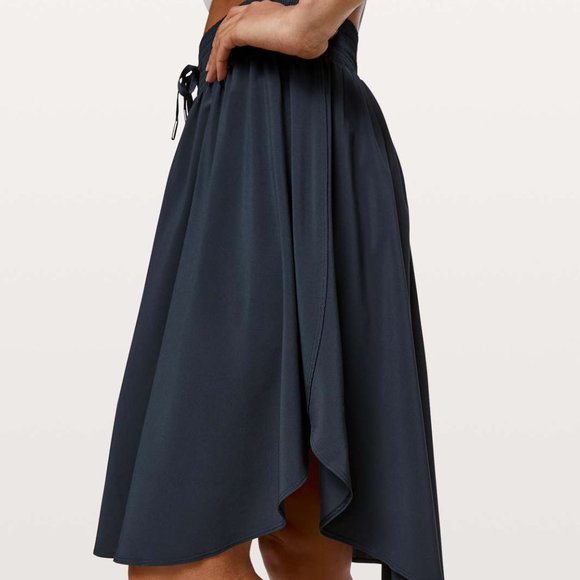 Lululemon The Everyday Skirt in true navy - Picture 3 of 11